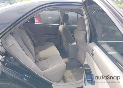 2006 Toyota Camry Le z USA, uszkodzony, nr VIN JTDBE30K563056004